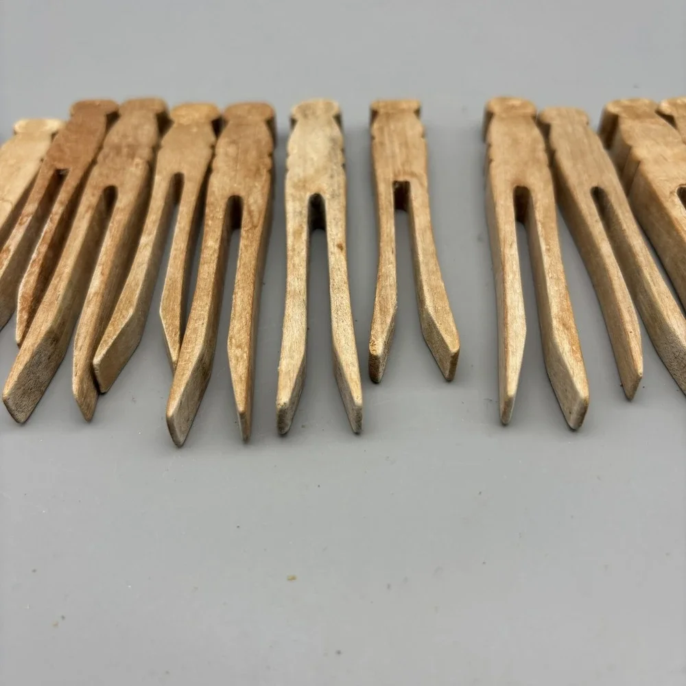 lot of 15 ClothesPins Wooden Laundry Crafts Hobby Outdoor USA‎ Vintage Rustic